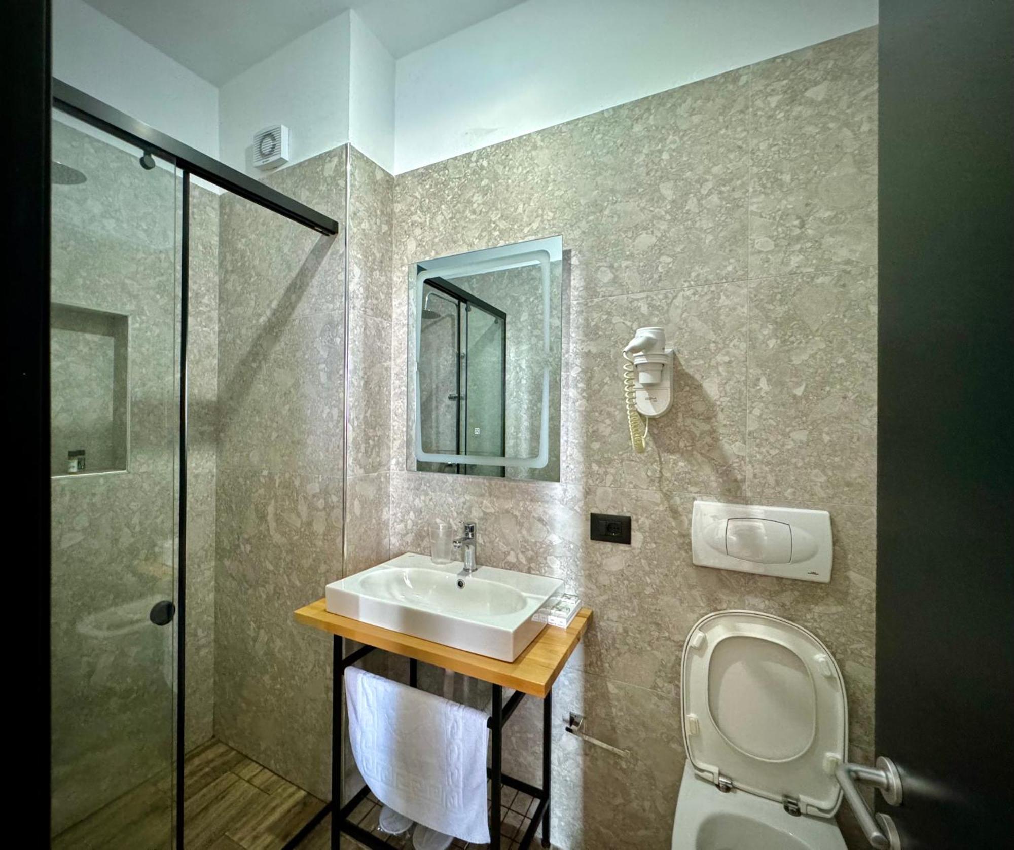 Gogo'S Boutique Hotel Dhërmi Exteriér fotografie