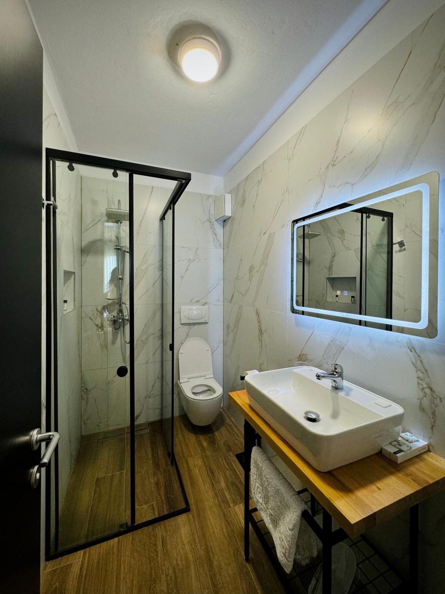 Gogo'S Boutique Hotel Dhërmi Exteriér fotografie